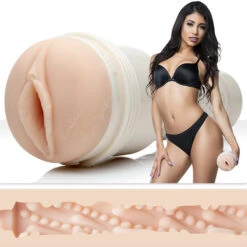 Fleshlight Girls: Veronica Rodriguez Caliente